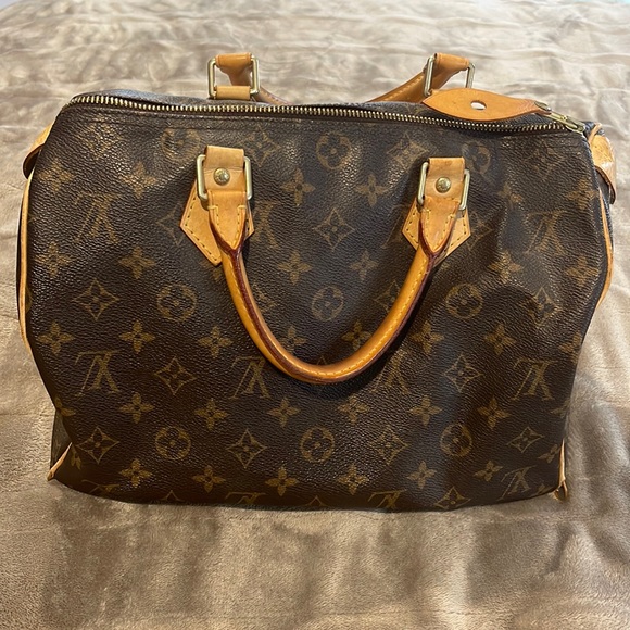 Louis Vuitton Handbags - Louis Vuitton Speedy 30